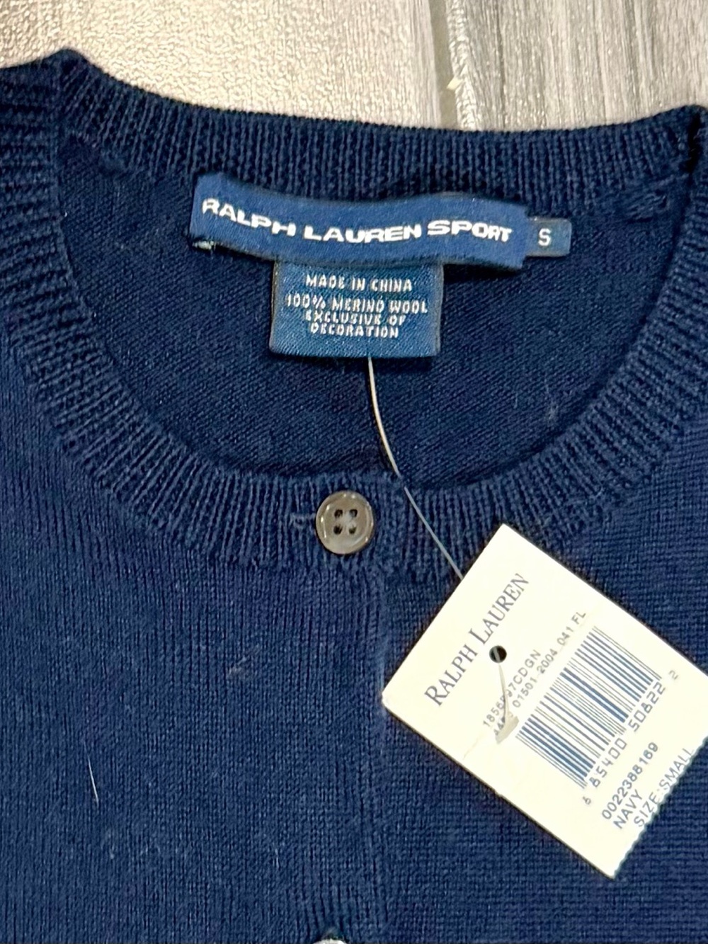 Ralph Lauren Classic Navy 100% Merino Wool Button Cardigan - Picture 2 of 4